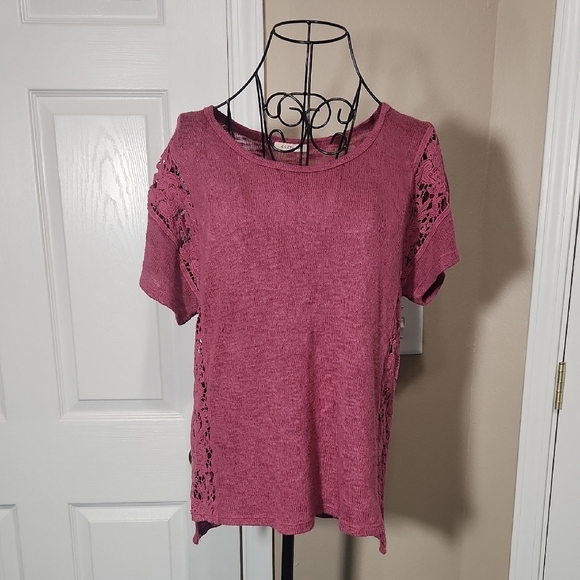 Cozy Casual Asymmetrical Blouse in Purple and Pink - Picture 4 of 7